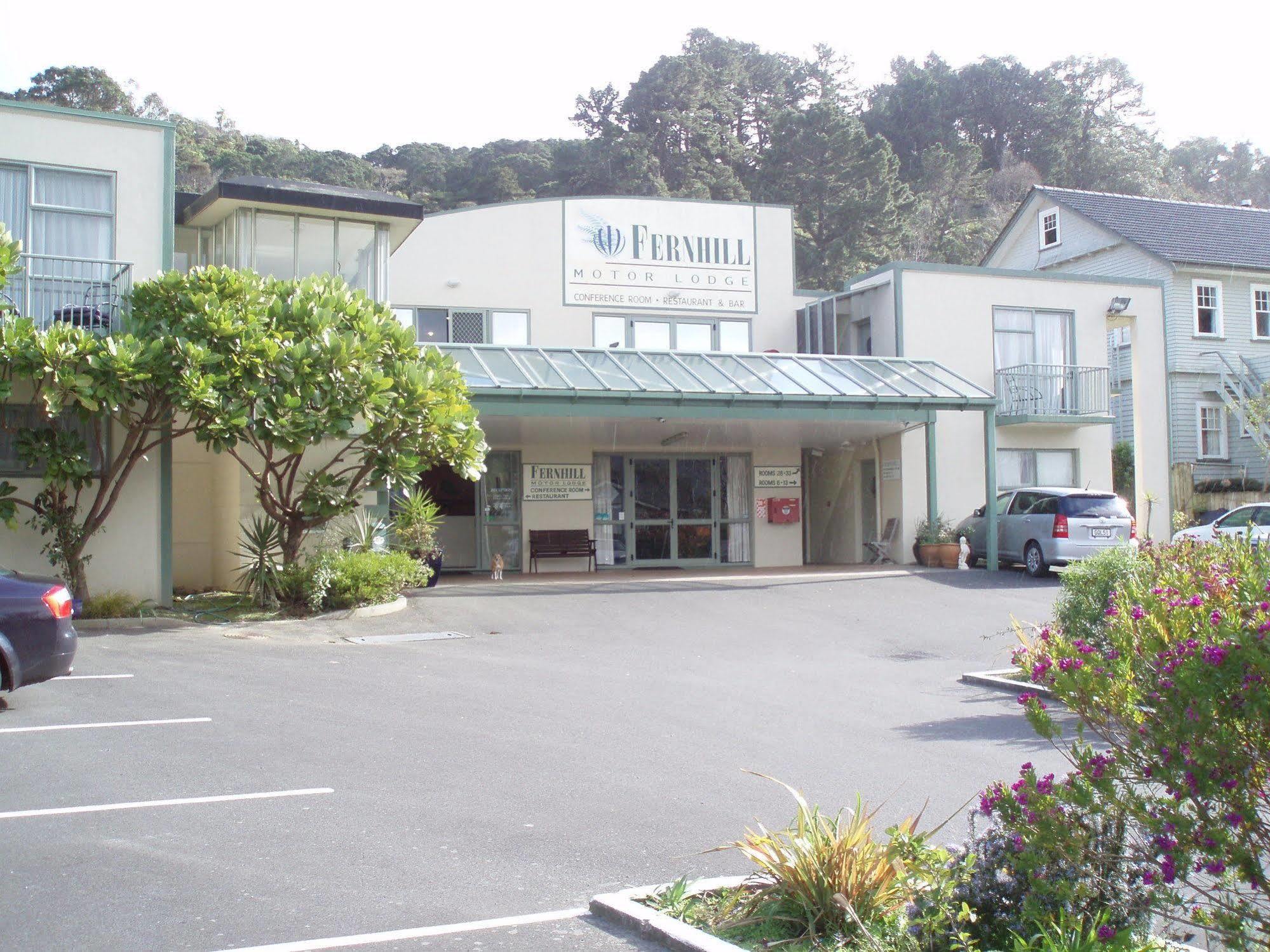 לוור האט Fernhill Motor Lodge מראה חיצוני תמונה